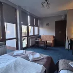 H&r Polaris Bed & Breakfast