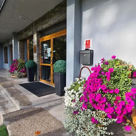 ベッド・アンド・ブレックファスト Hotel Rooms & Apartments Polaris Szczawnica 3*