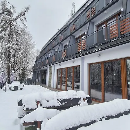 Bed and Breakfast Hotel Rooms & Apartments Polaris - Centrum Zdrojowe Pienin 3*